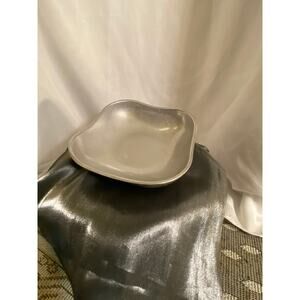 The Wilton Co Heavy Aluminum Square dish 7.25 X 7.25 in with rounded corners EUC